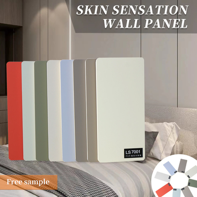 Calidad Los paneles decorativos del aislamiento de la pared del diseño interior de la sensación de la piel del PVC de la anchura el 1.22m Fabricación